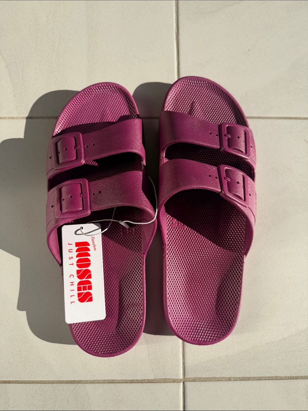 Moses Just Chill Men's Double-Strap Slide Sandals in Plum, size 45